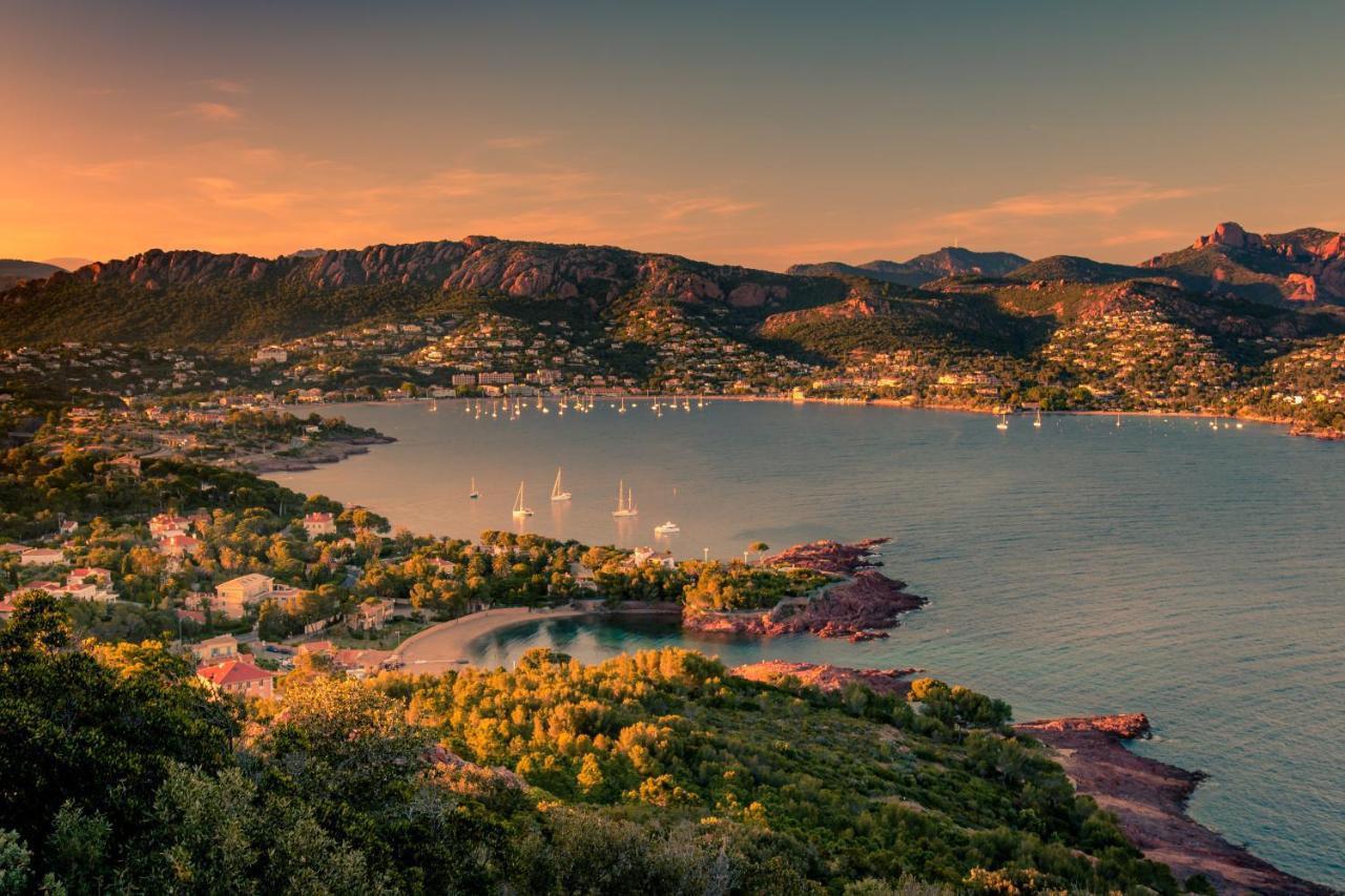 Agay Cap Esterel Village Allee Fleurs - F2 Clim Vue Golf Et Mer - Grande Terrasse Plein Sud Saint-Raphaël Екстериор снимка