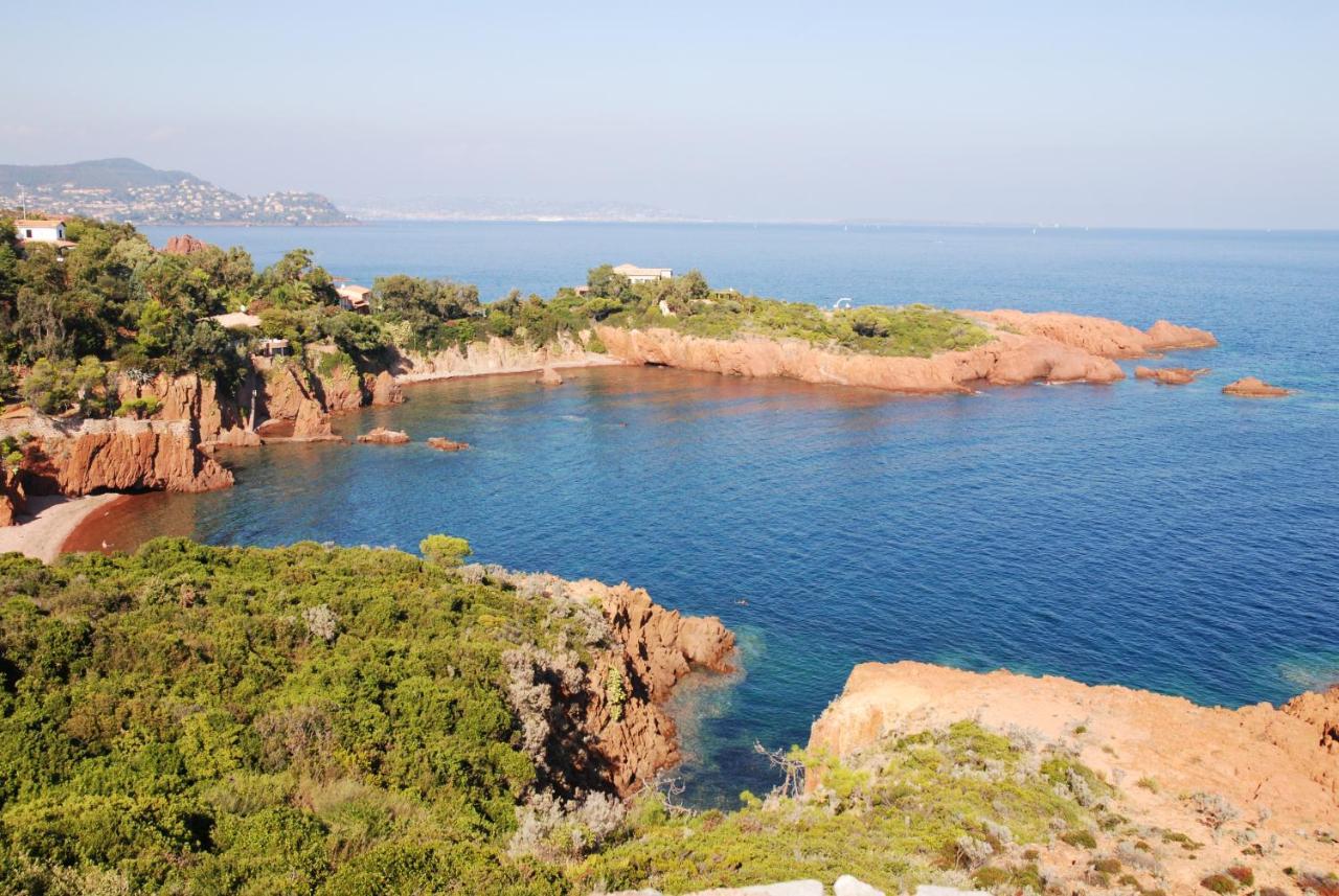 Agay Cap Esterel Village Allee Fleurs - F2 Clim Vue Golf Et Mer - Grande Terrasse Plein Sud Saint-Raphaël Екстериор снимка