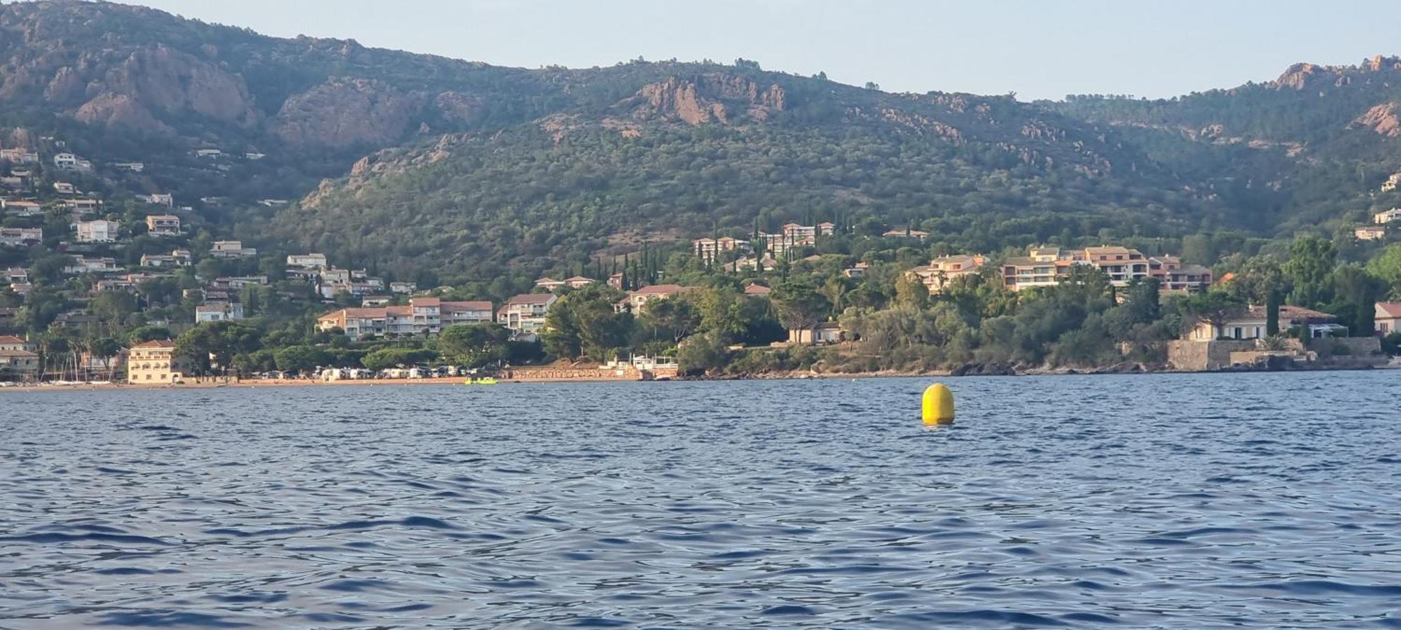 Agay Cap Esterel Village Allee Fleurs - F2 Clim Vue Golf Et Mer - Grande Terrasse Plein Sud Saint-Raphaël Екстериор снимка