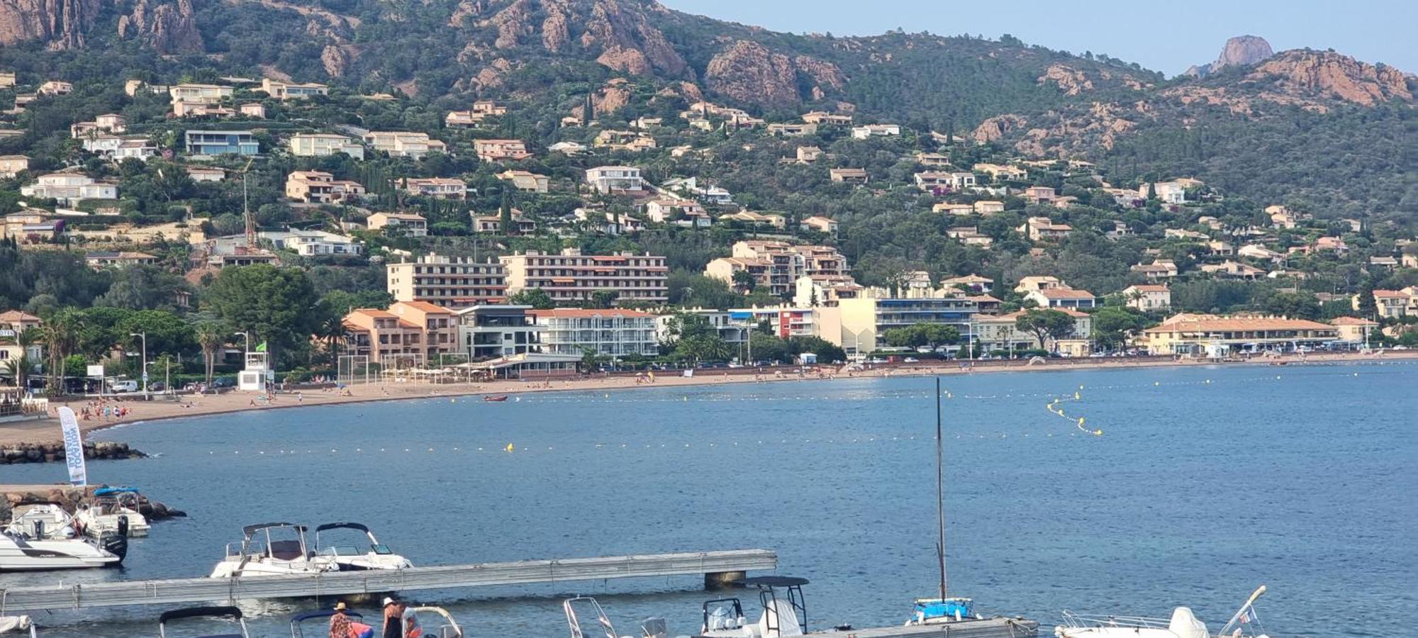 Agay Cap Esterel Village Allee Fleurs - F2 Clim Vue Golf Et Mer - Grande Terrasse Plein Sud Saint-Raphaël Екстериор снимка