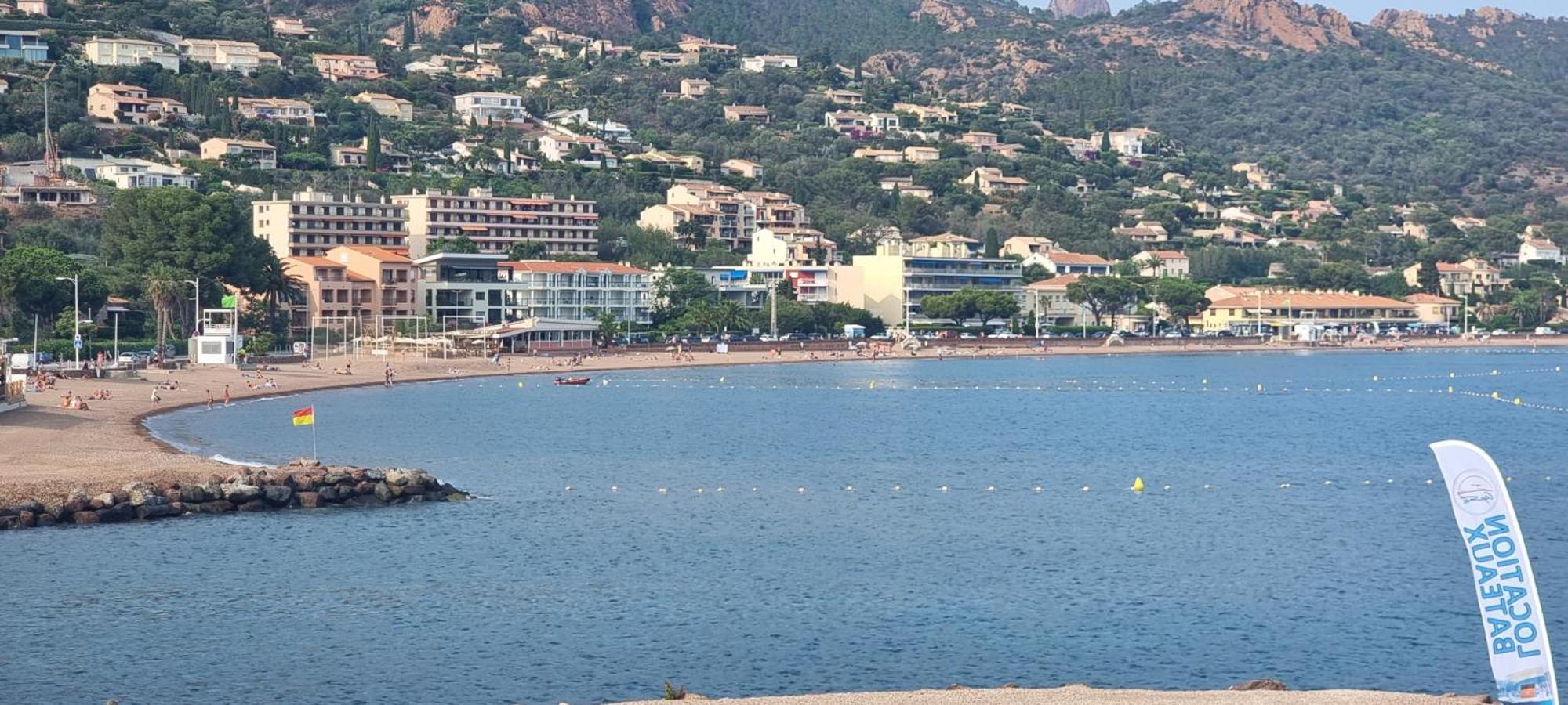 Agay Cap Esterel Village Allee Fleurs - F2 Clim Vue Golf Et Mer - Grande Terrasse Plein Sud Saint-Raphaël Екстериор снимка