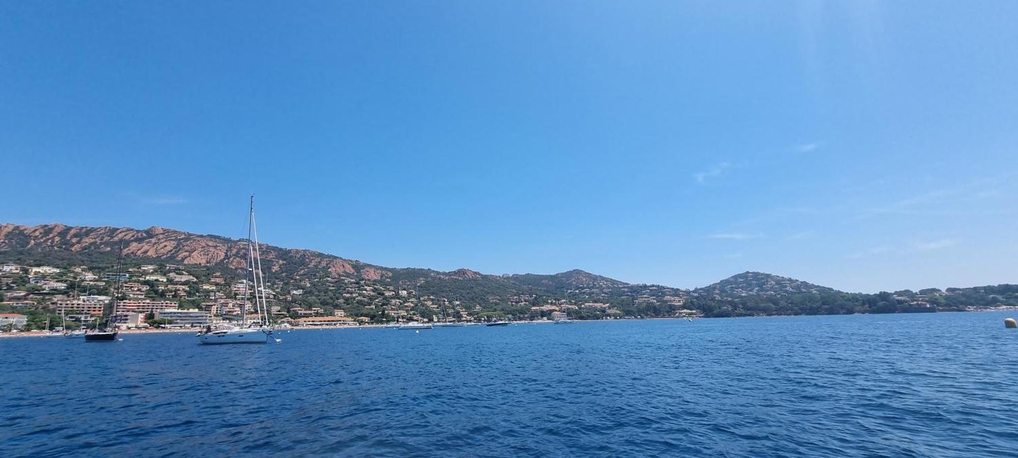 Agay Cap Esterel Village Allee Fleurs - F2 Clim Vue Golf Et Mer - Grande Terrasse Plein Sud Saint-Raphaël Екстериор снимка