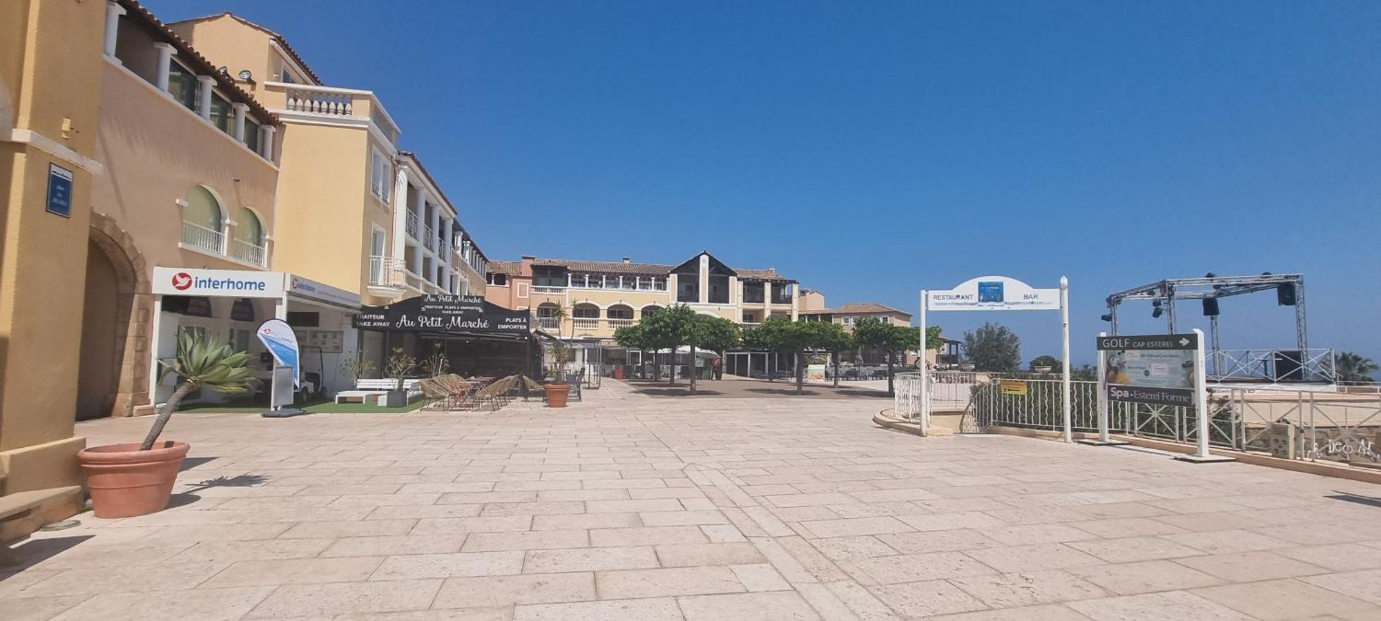Agay Cap Esterel Village Allee Fleurs - F2 Clim Vue Golf Et Mer - Grande Terrasse Plein Sud Saint-Raphaël Екстериор снимка