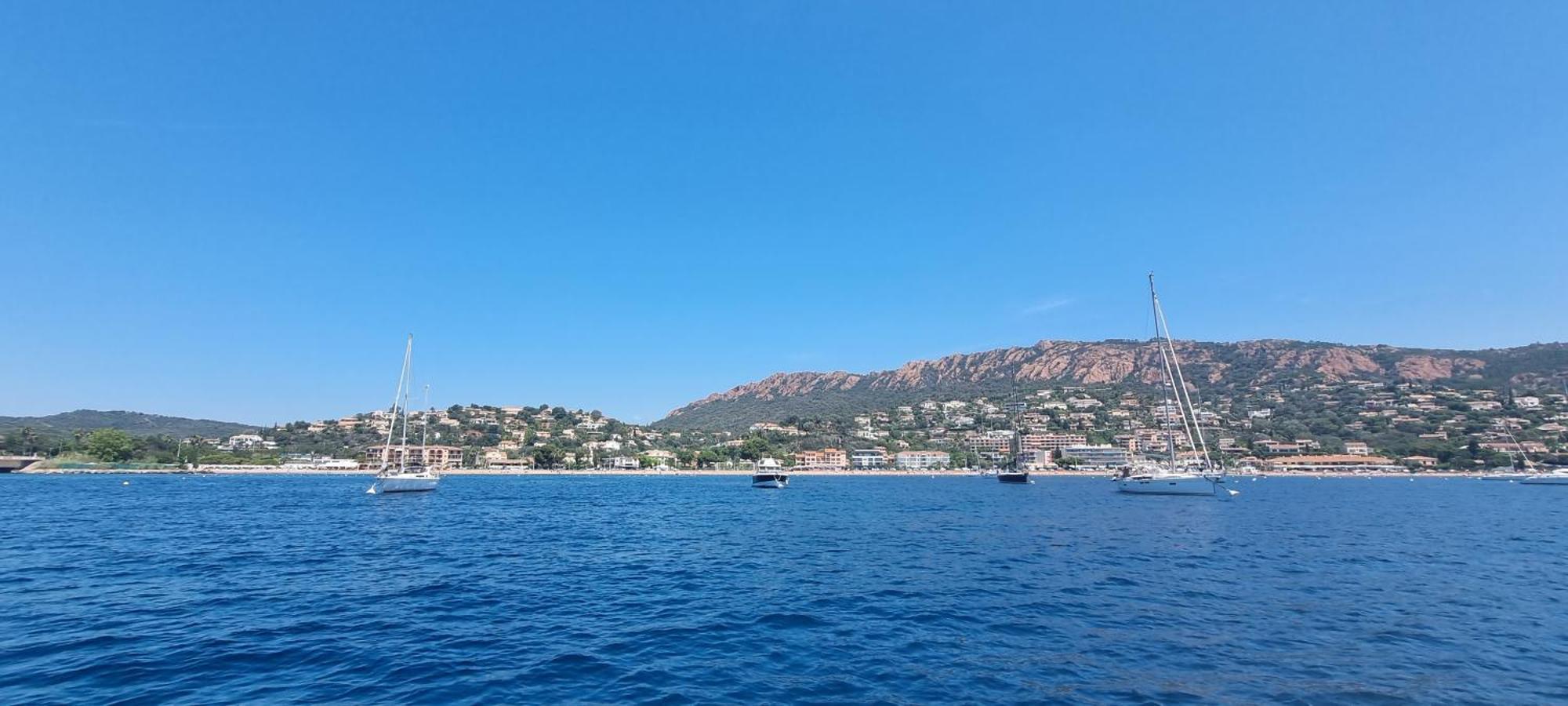 Agay Cap Esterel Village Allee Fleurs - F2 Clim Vue Golf Et Mer - Grande Terrasse Plein Sud Saint-Raphaël Екстериор снимка