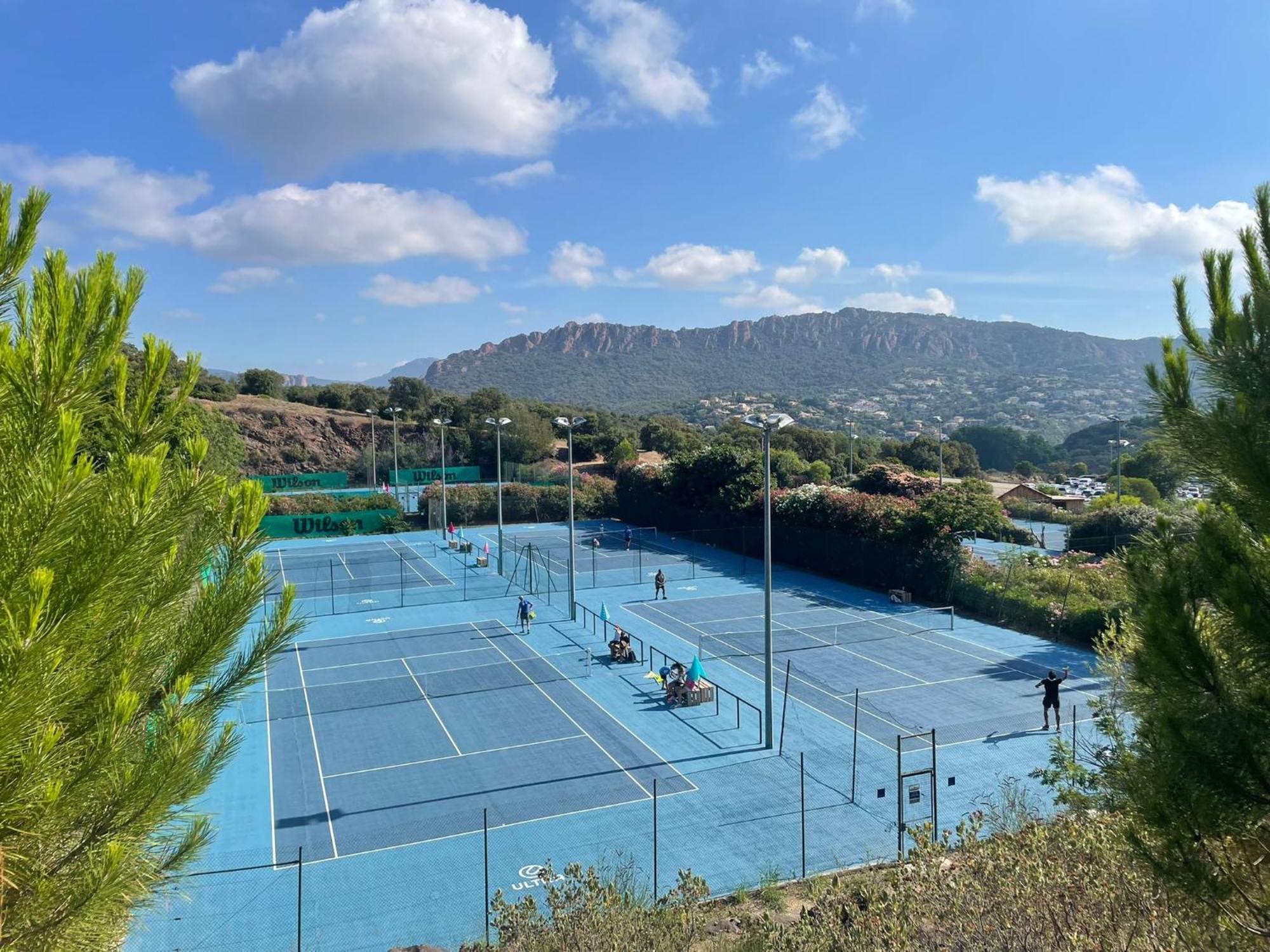 Agay Cap Esterel Village Allee Fleurs - F2 Clim Vue Golf Et Mer - Grande Terrasse Plein Sud Saint-Raphaël Екстериор снимка